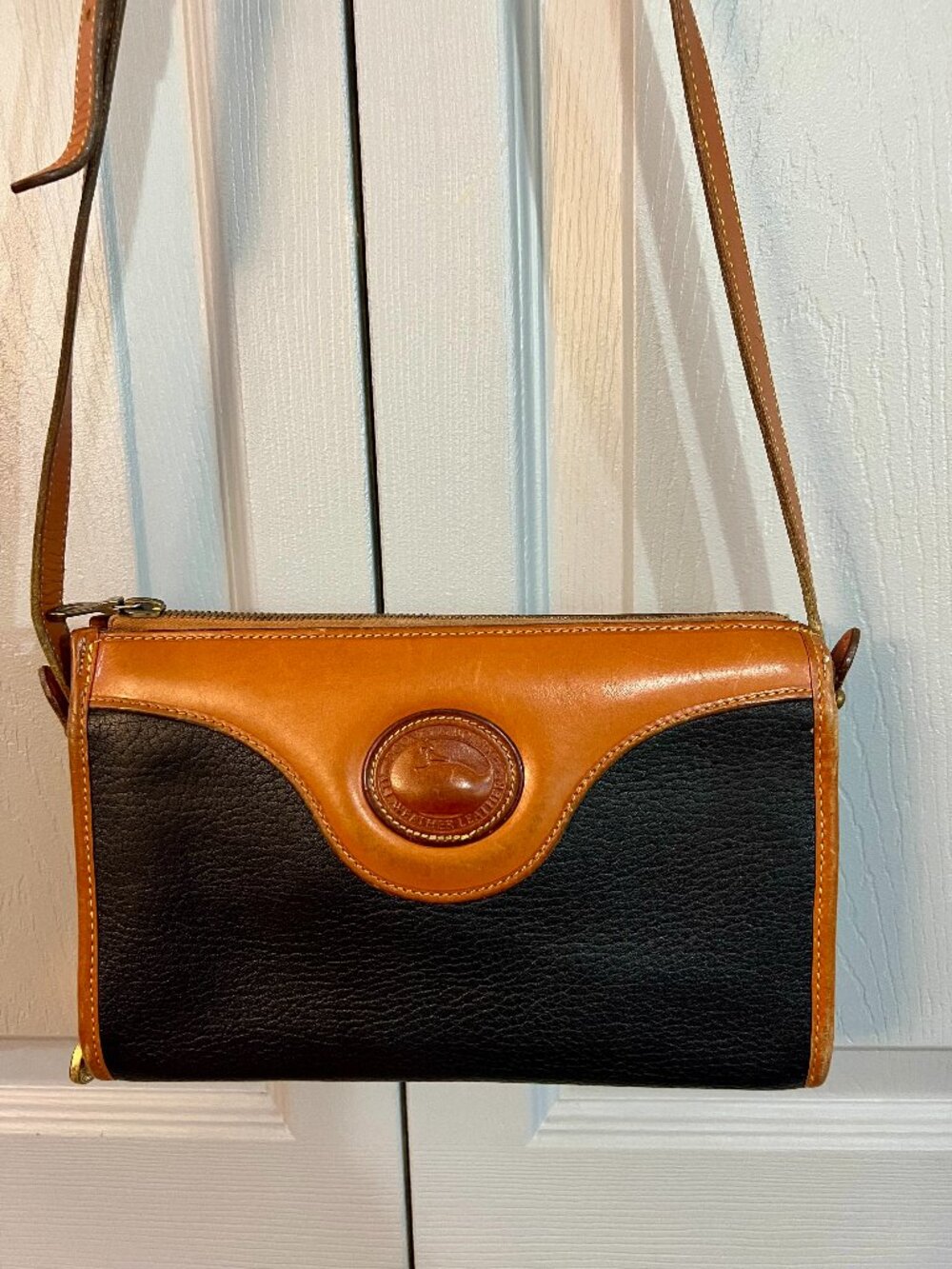 VINTAGE Dooney & Bourke Black and Tan Leather Crossbody Bag